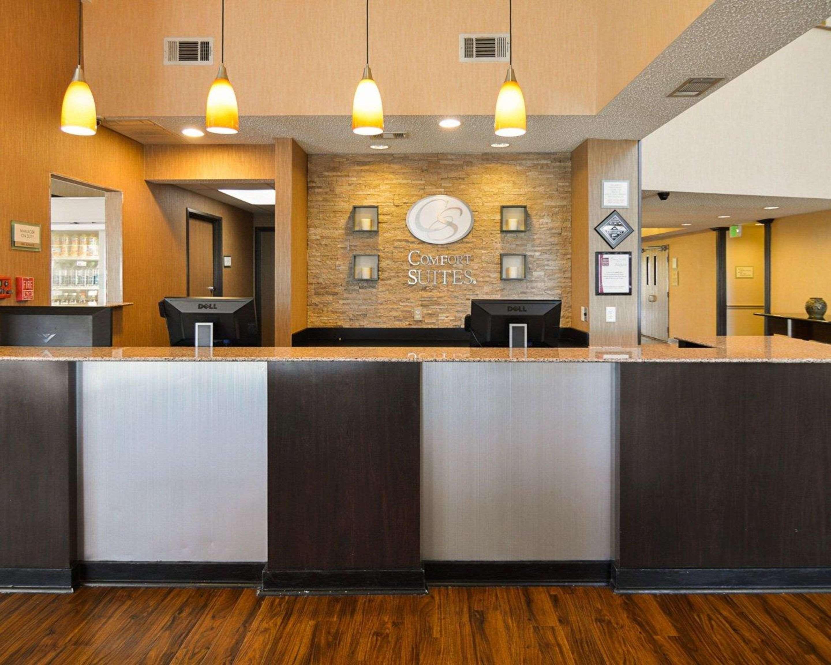 Comfort Suites Dfw Airport Irving Exterior foto