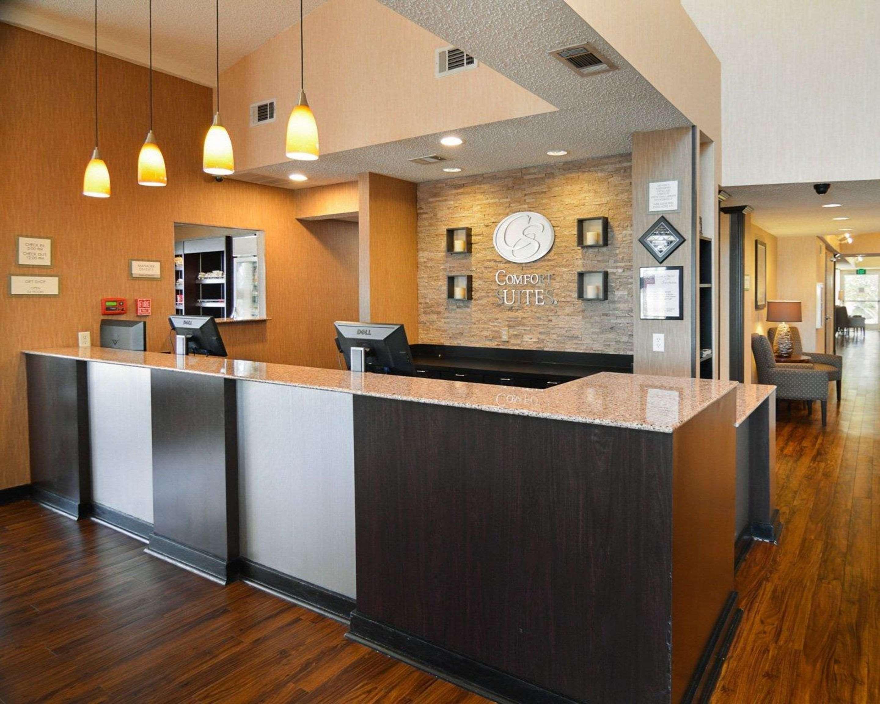 Comfort Suites Dfw Airport Irving Exterior foto