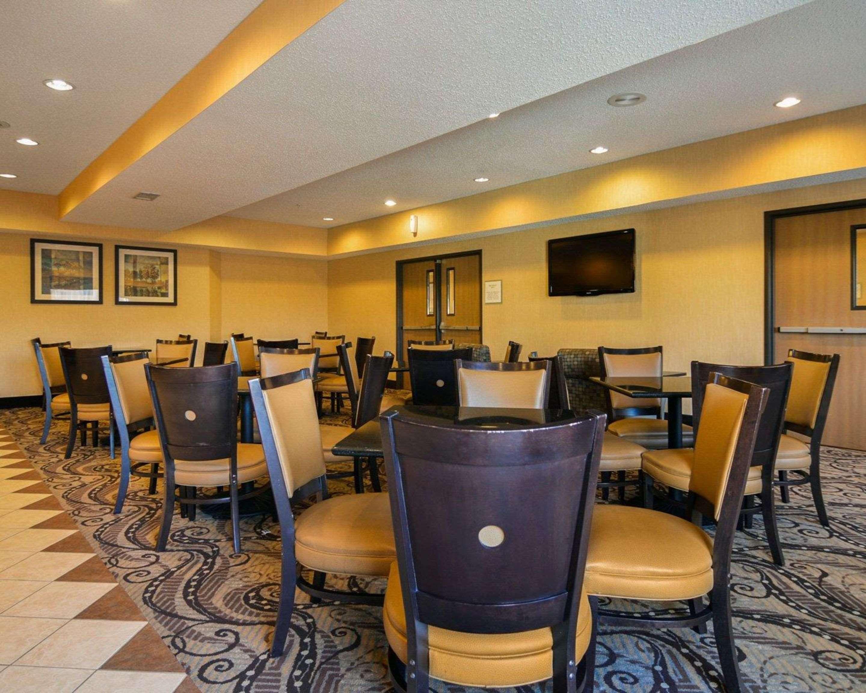 Comfort Suites Dfw Airport Irving Exterior foto