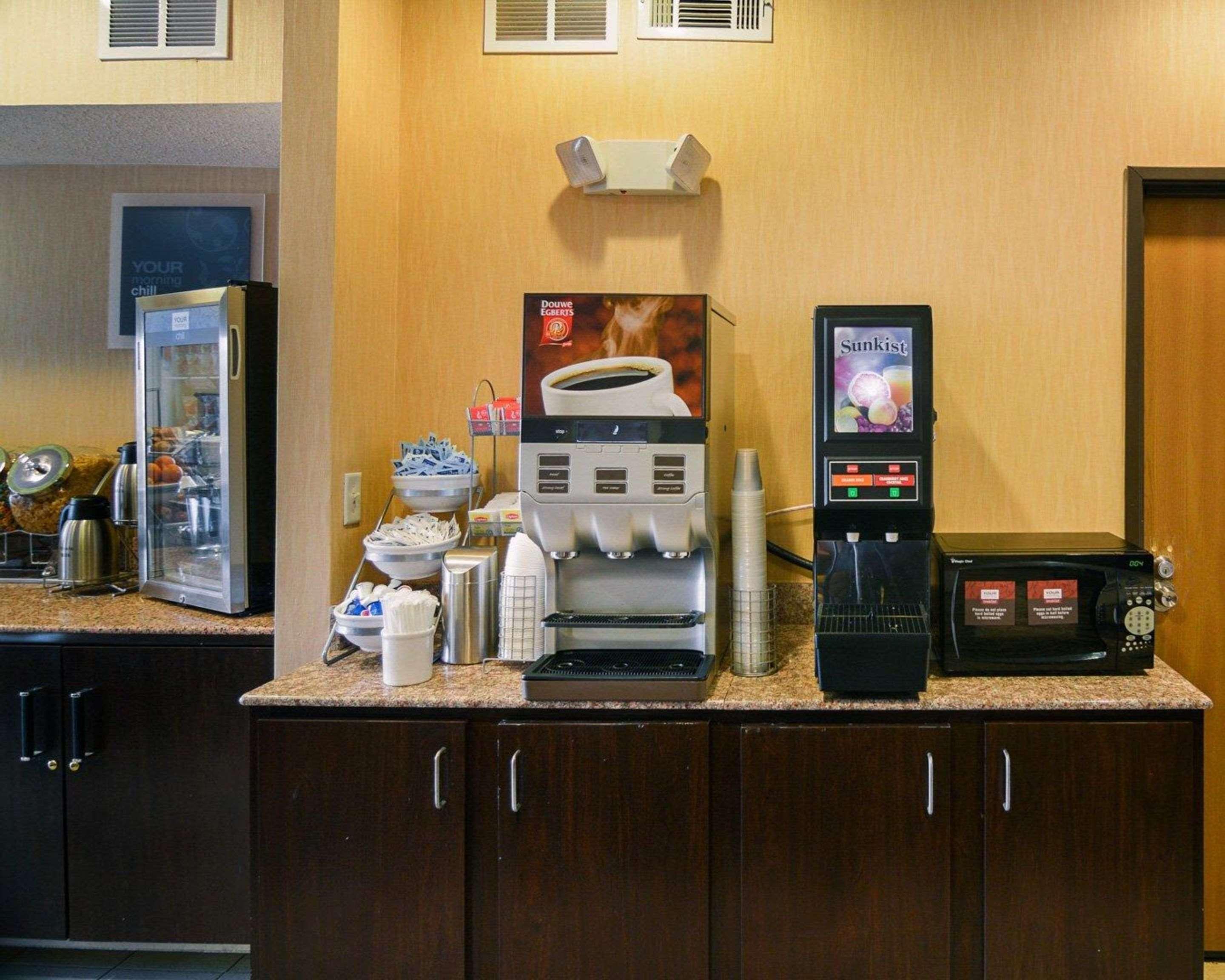 Comfort Suites Dfw Airport Irving Exterior foto