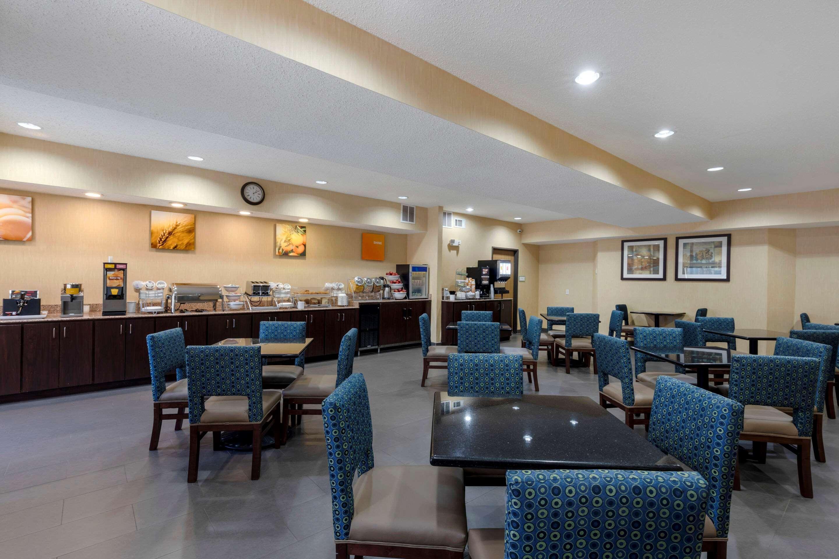 Comfort Suites Dfw Airport Irving Exterior foto