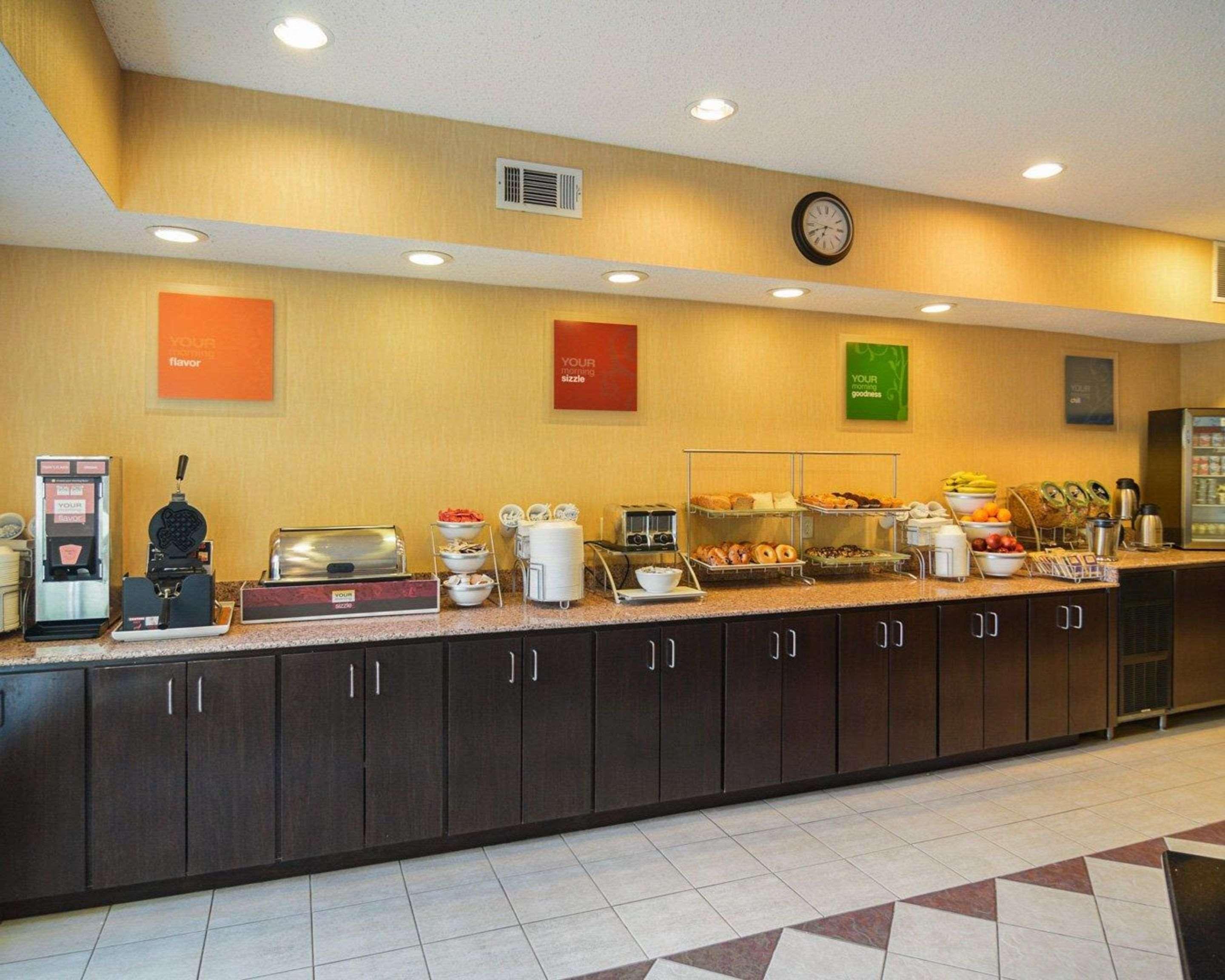 Comfort Suites Dfw Airport Irving Exterior foto